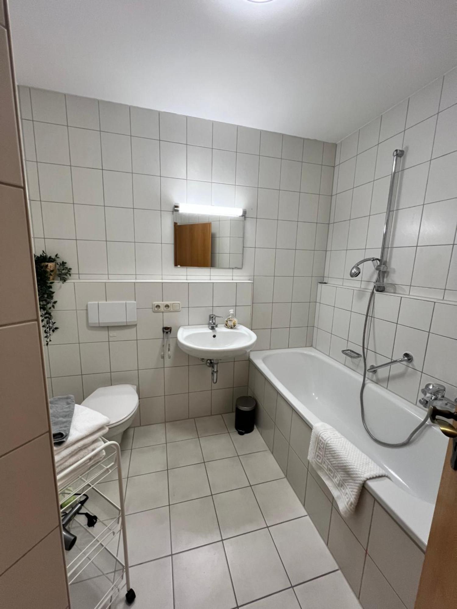 Dg-Wohnung In Waldkraiburg 50Qm Exterior foto